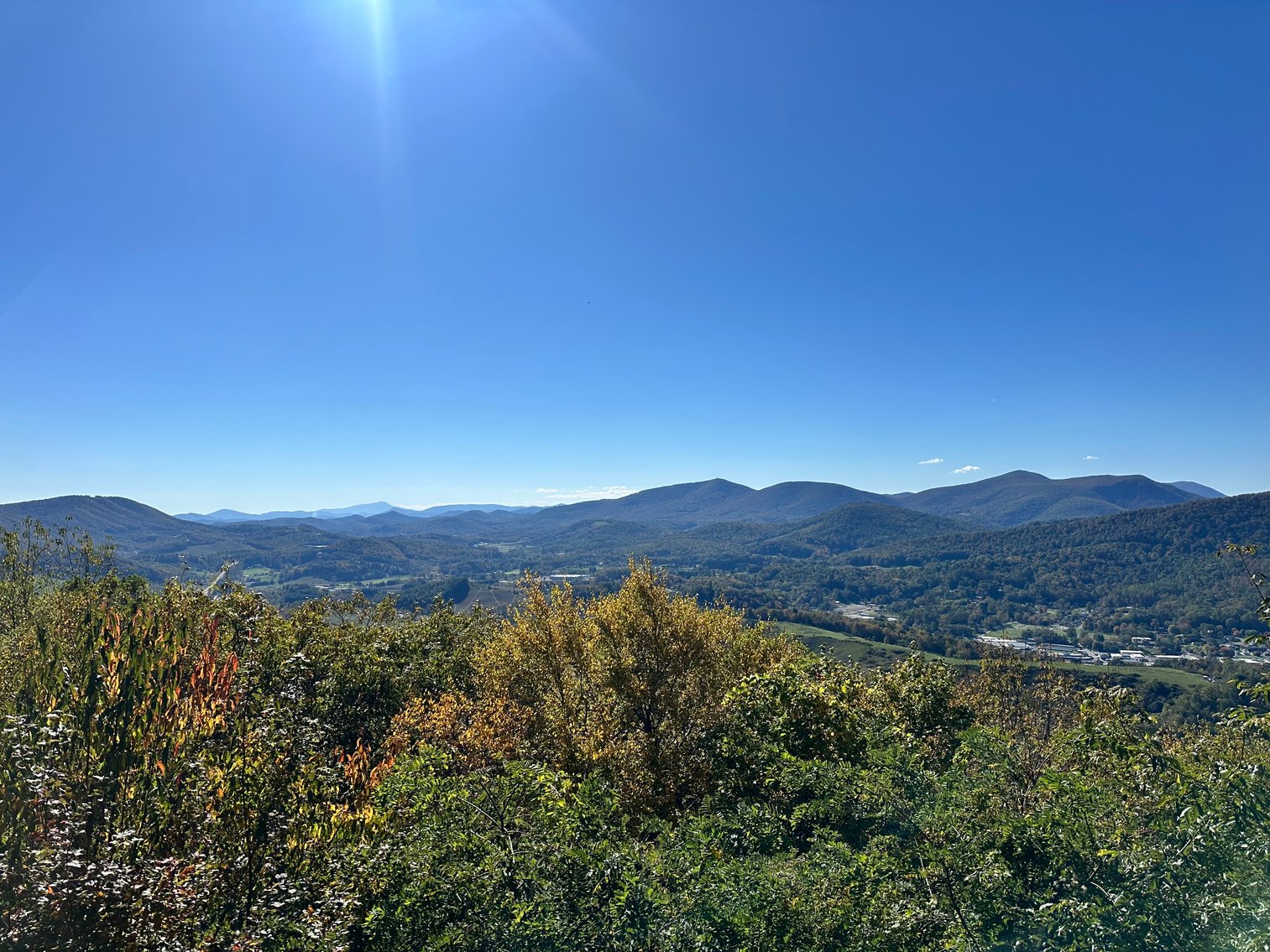 Mountain Getaway - West Jefferson: Passport Elite Camper + Golf Cart