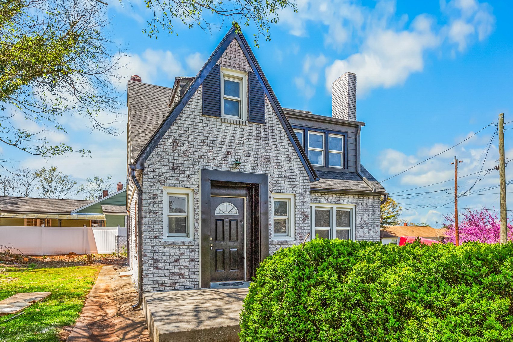 Move-In Ready WFU Area Home