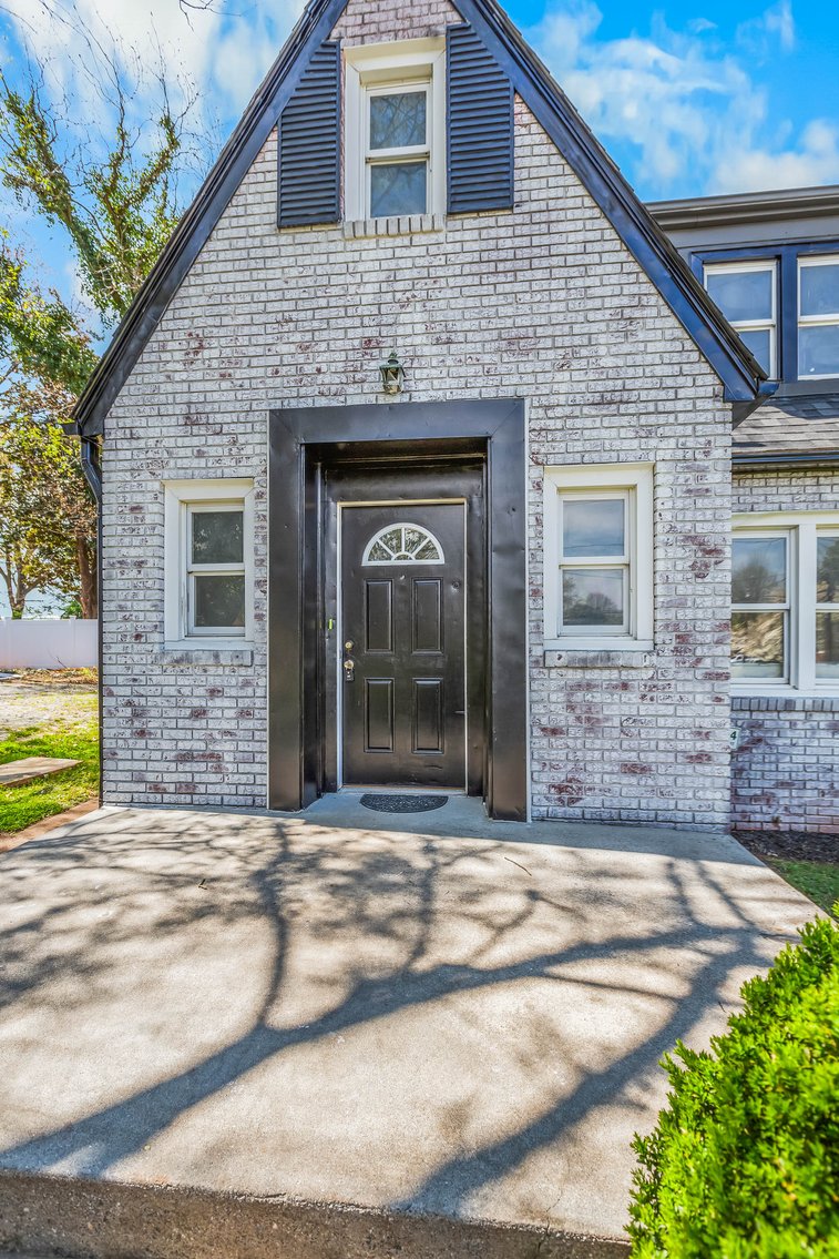 Move-In Ready WFU Area Home