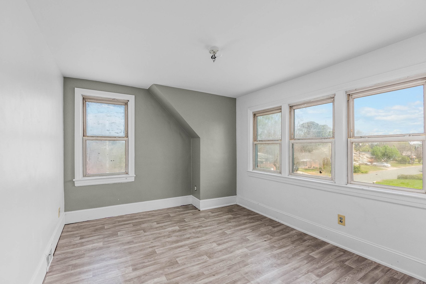 Move-In Ready WFU Area Home