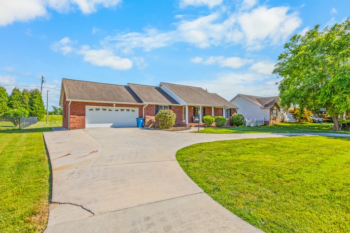 Image for Brick Ranch Beauty - Mocksville, NC