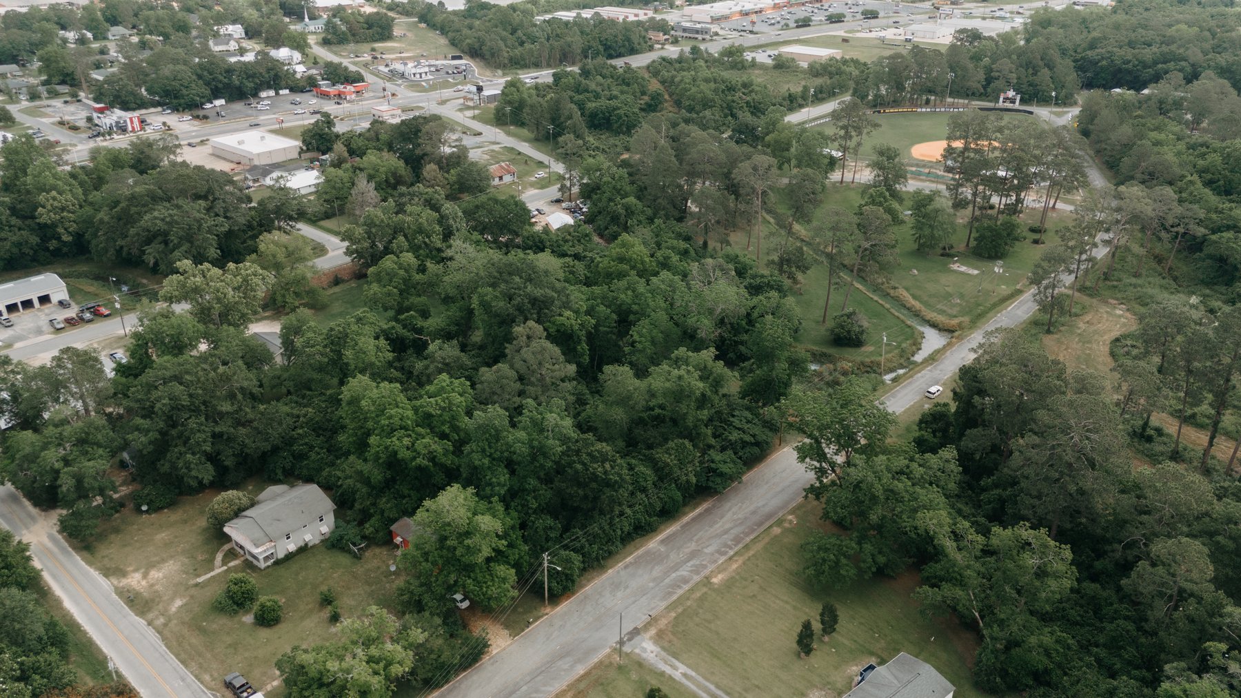 Image for Residential and Investment Real Estate in Worth and Tift County - The Estate of Henry Gordon Davis, Jr.