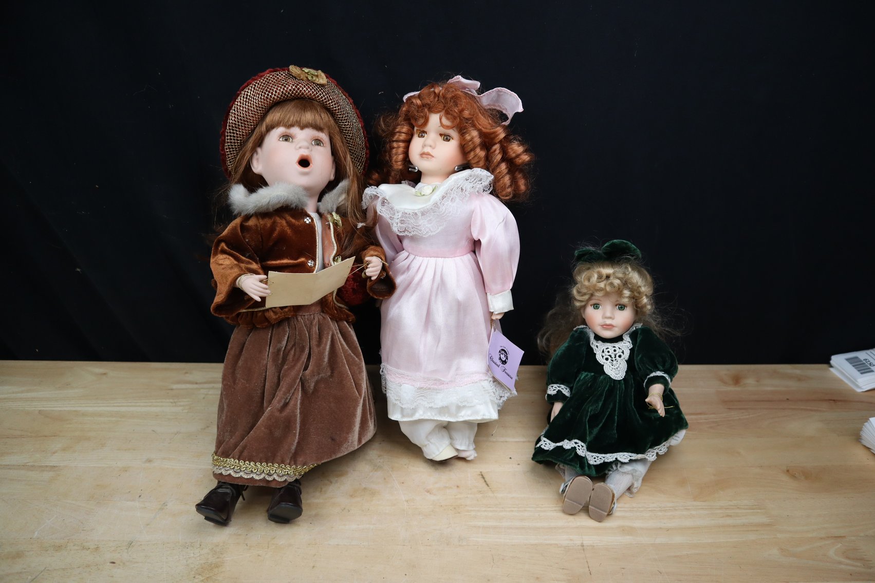 Image for June Gallery – Collectibles, Lead Crystal, Glassware, Art, Brass and Metal Fixtures, Furniture, Kitchenware, Artifacts, and More!