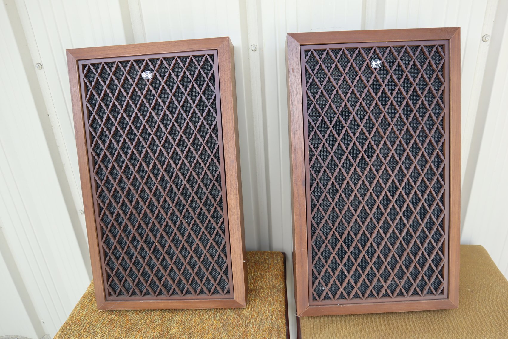 Image for June Gallery – Collectibles, Lead Crystal, Glassware, Art, Brass and Metal Fixtures, Furniture, Kitchenware, Artifacts, and More!