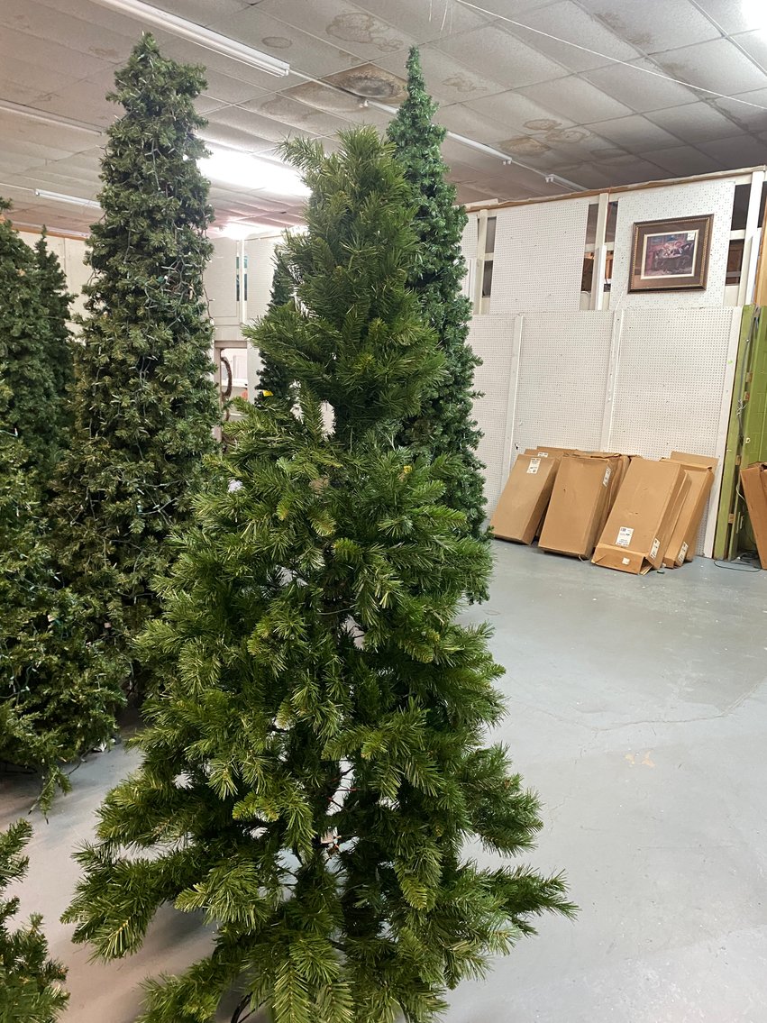 Image for Complete Liquidation of Flint River Pottery and Davis Flower Shop