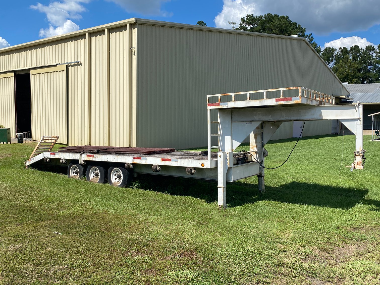 Image for Liquidation of W.D. Laramore Manufacturing: Machinery, Rolling Equipment, Pallet Racking, Tools, and More!