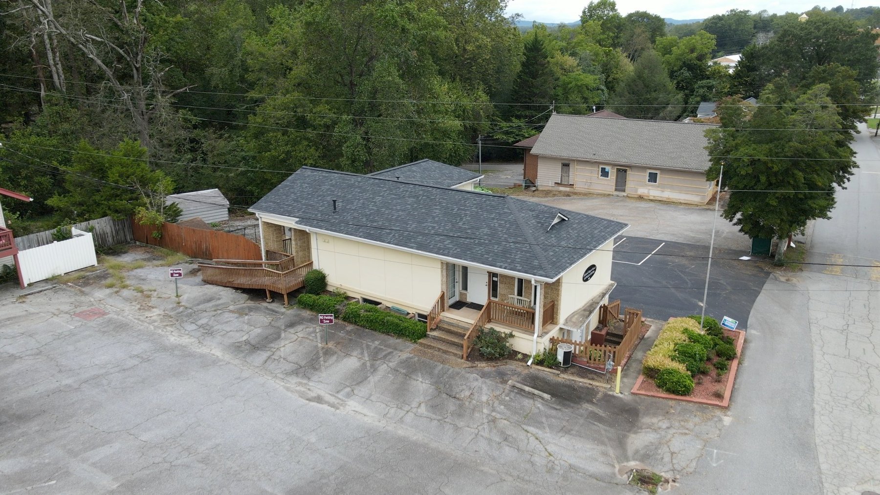 Image for *UNDER CONTRACT* 3,061 +/- SqFt Multi-Purpose Building in Clarkesville, Georgia