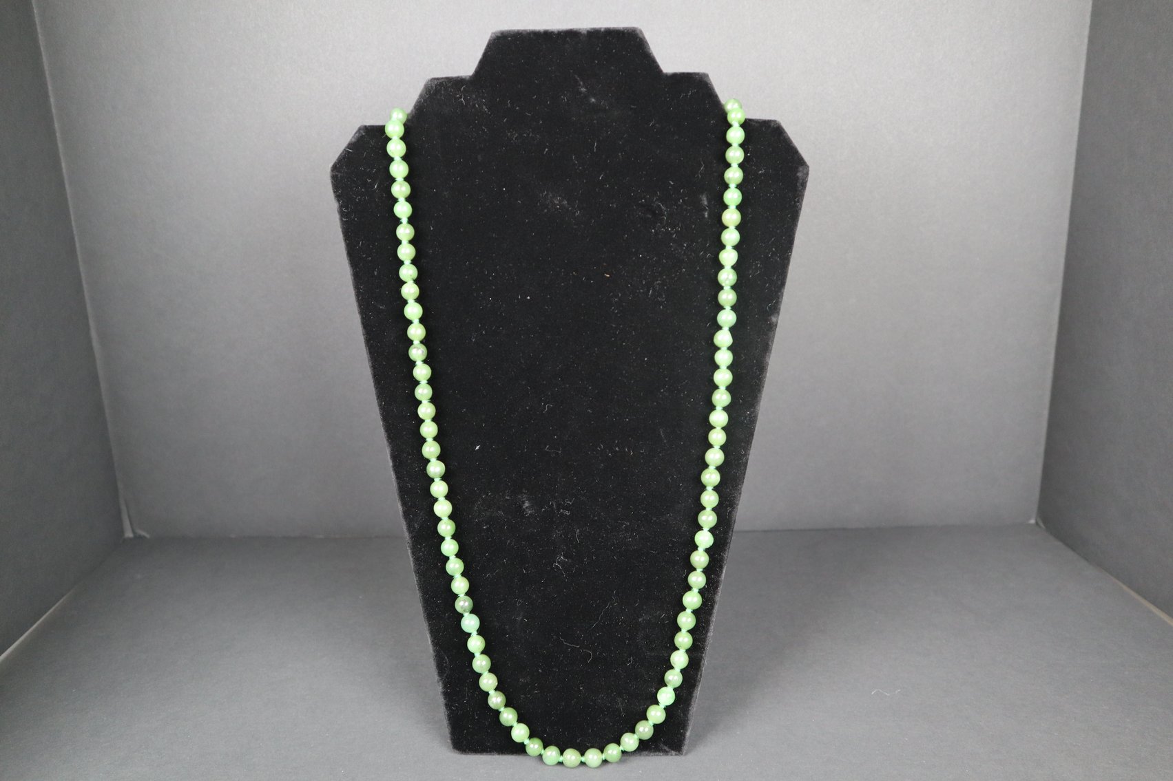 Image for December Gallery – Gold, Silver, and Diamond Jewelry. Artifacts, Coins, Collectibles, Furniture and More!