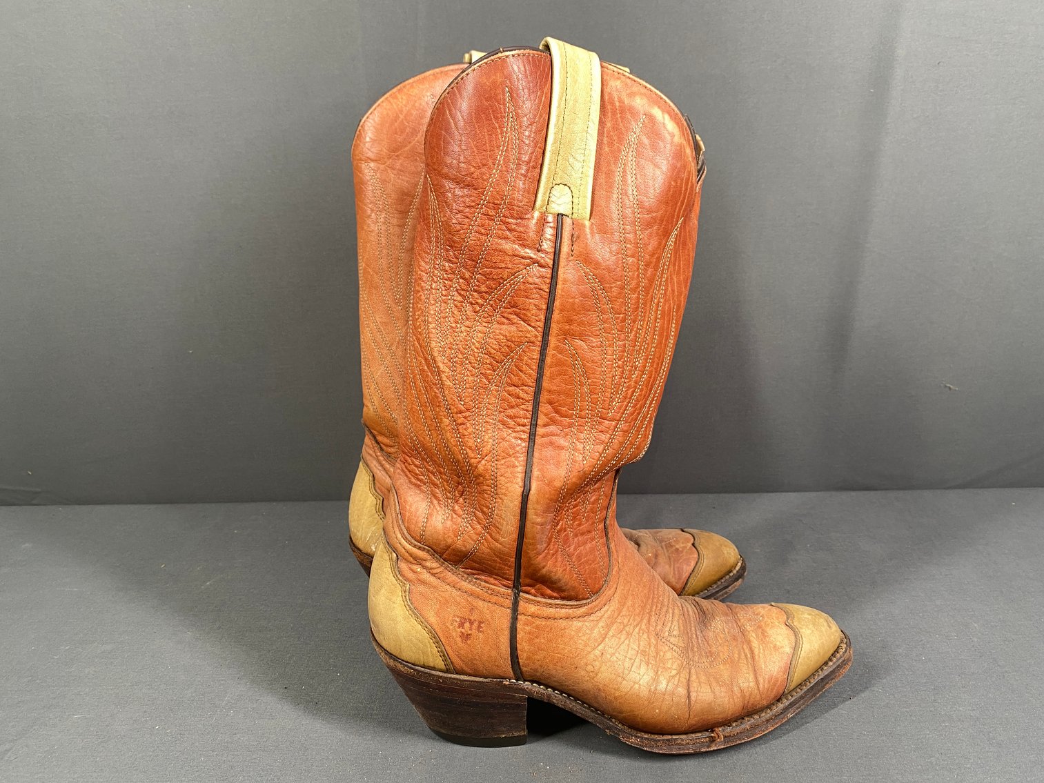 Image for The Estate of Buster Lanter. Antiques, Military Memorabilia, Hunting Gear, Furniture and More!