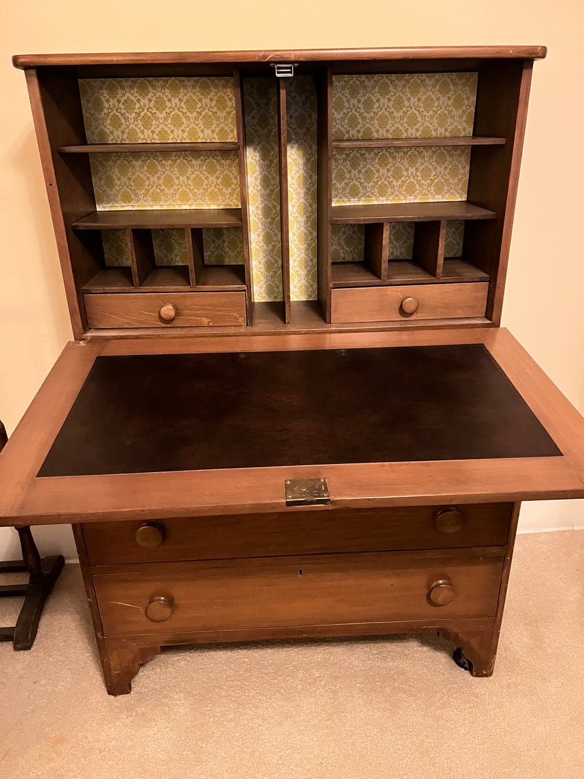 Image for The Estate of Michael Moss, Antiques, Artwork, Glassware, Decor, Vintage Furniture and More!