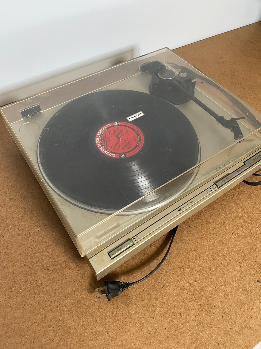 Image for The Estate of Michael Moss, Antiques, Artwork, Glassware, Decor, Vintage Furniture and More!