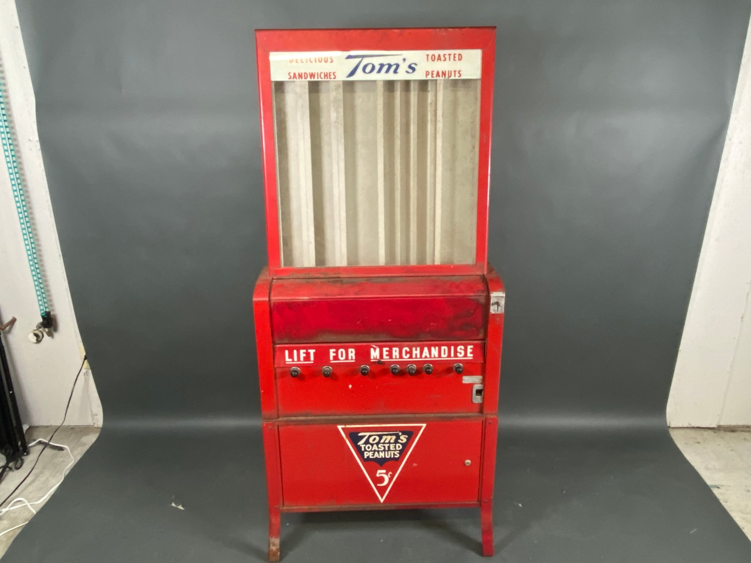 Image for Spring Country Store, Advertising and Petroliana Auction 2025