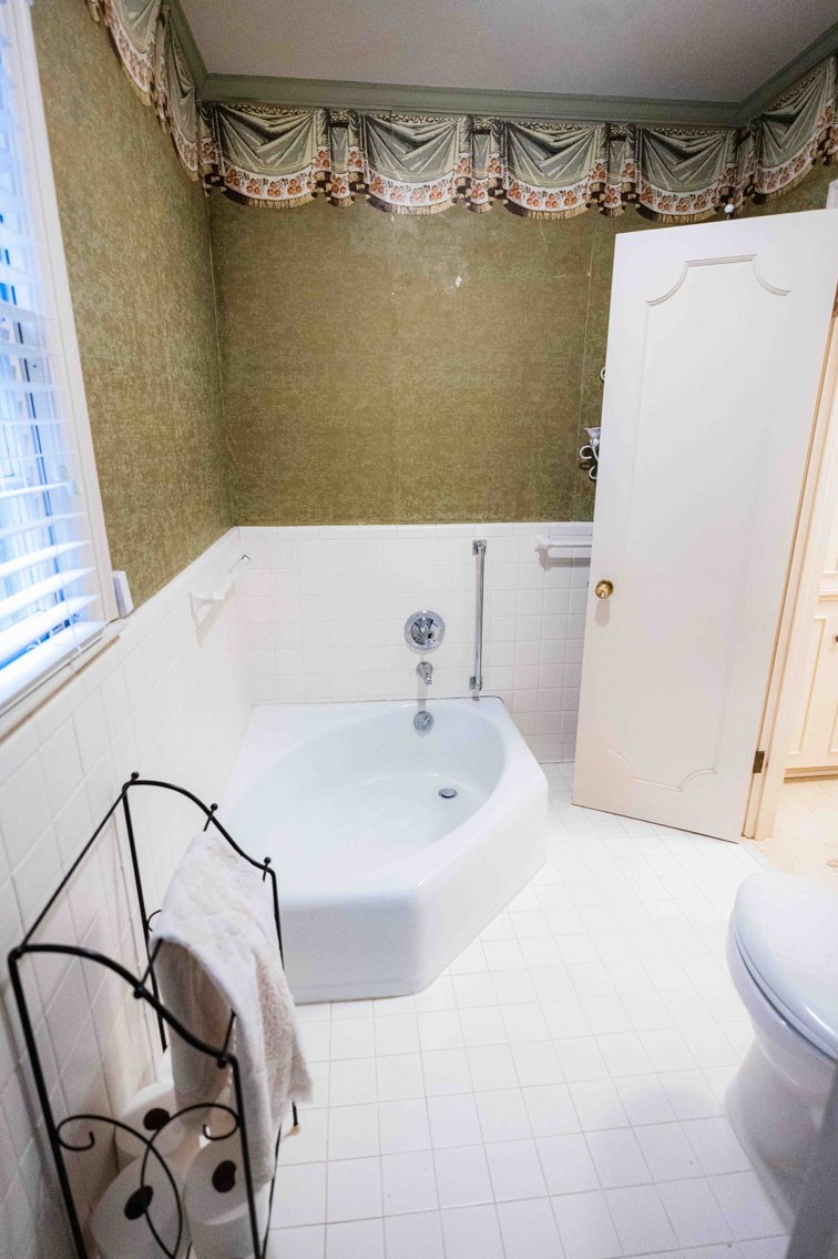 Image for Spacious 2,696 SqFt Brick Home on 0.735 Acres in Albany, GA