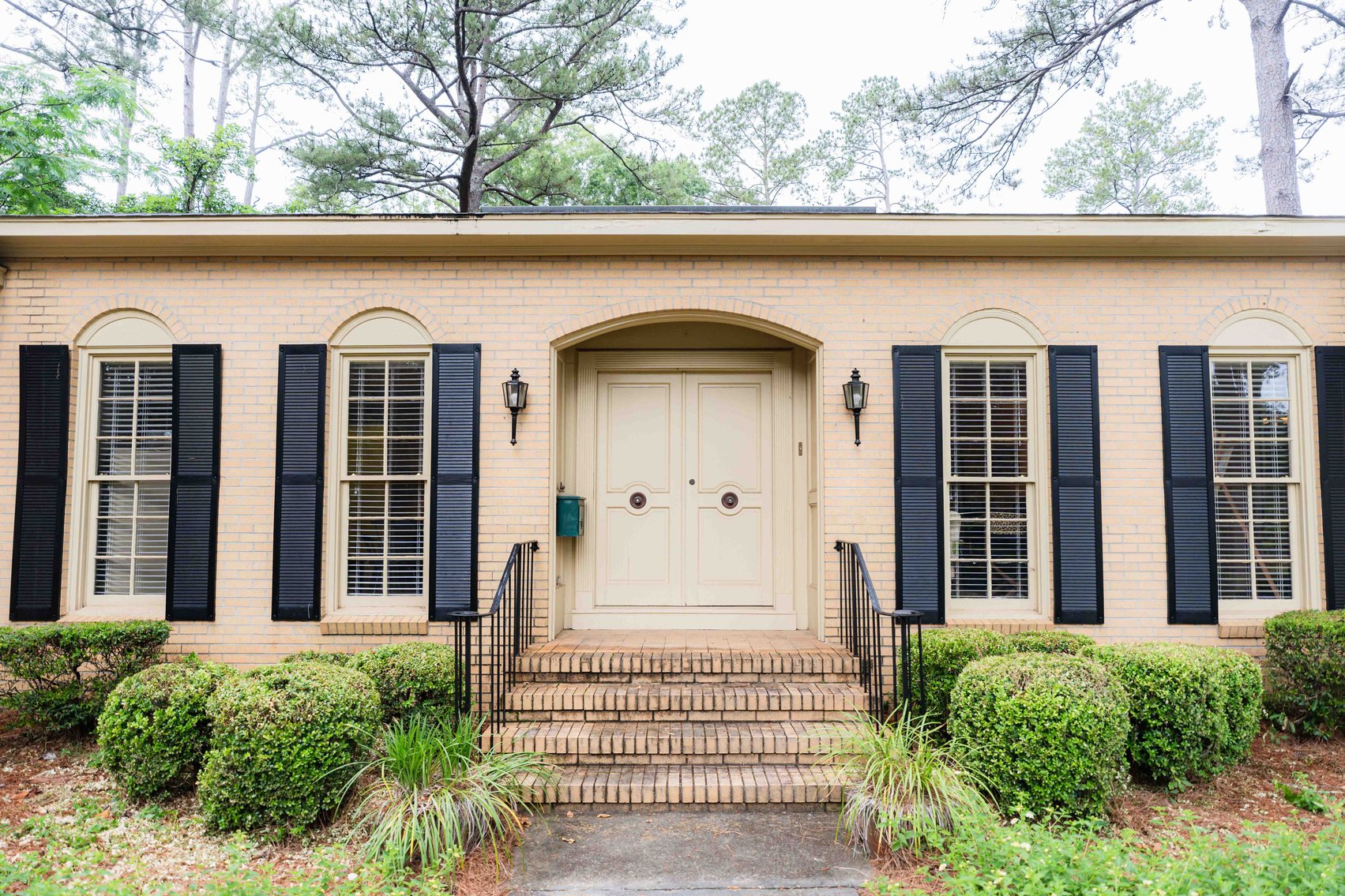 Image for Spacious 2,696 SqFt Brick Home on 0.735 Acres in Albany, GA