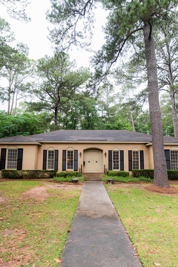 Image for Spacious 2,696 SqFt Brick Home on 0.735 Acres in Albany, GA