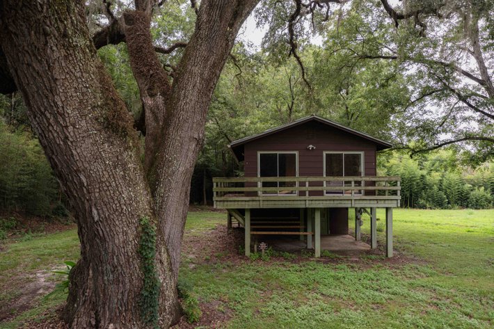 Image for Havana, Florida Investment Opportunity -- Home on 1 Acre