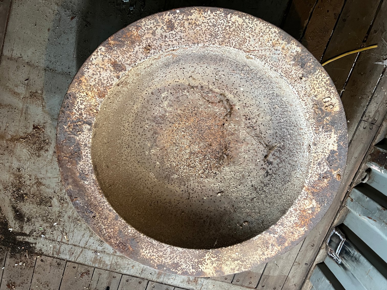 Image for Estate of Stacy and Wynette Suber Day 1 Featuring Equipment, Pottery, Boats, Sporting Goods and More