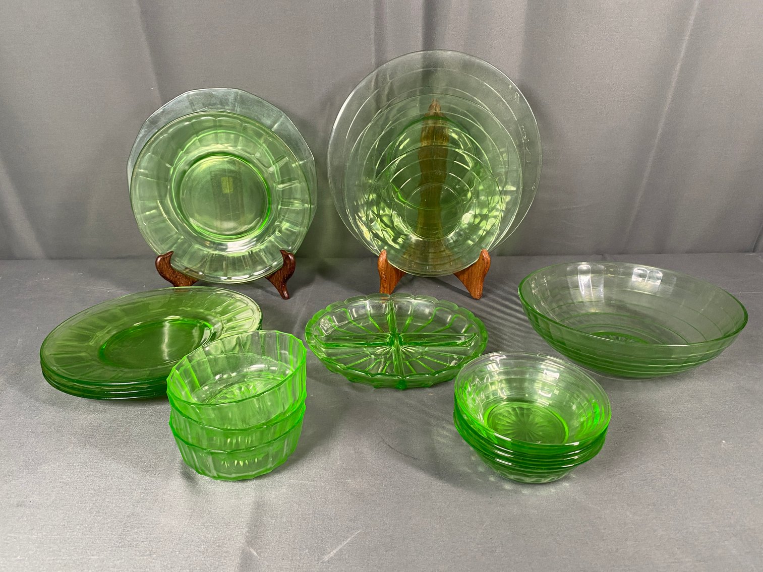 Image for Estate of Stacy and Wynette Suber Day 2 Featuring Antique Glassware, Furniture, Decor and More!