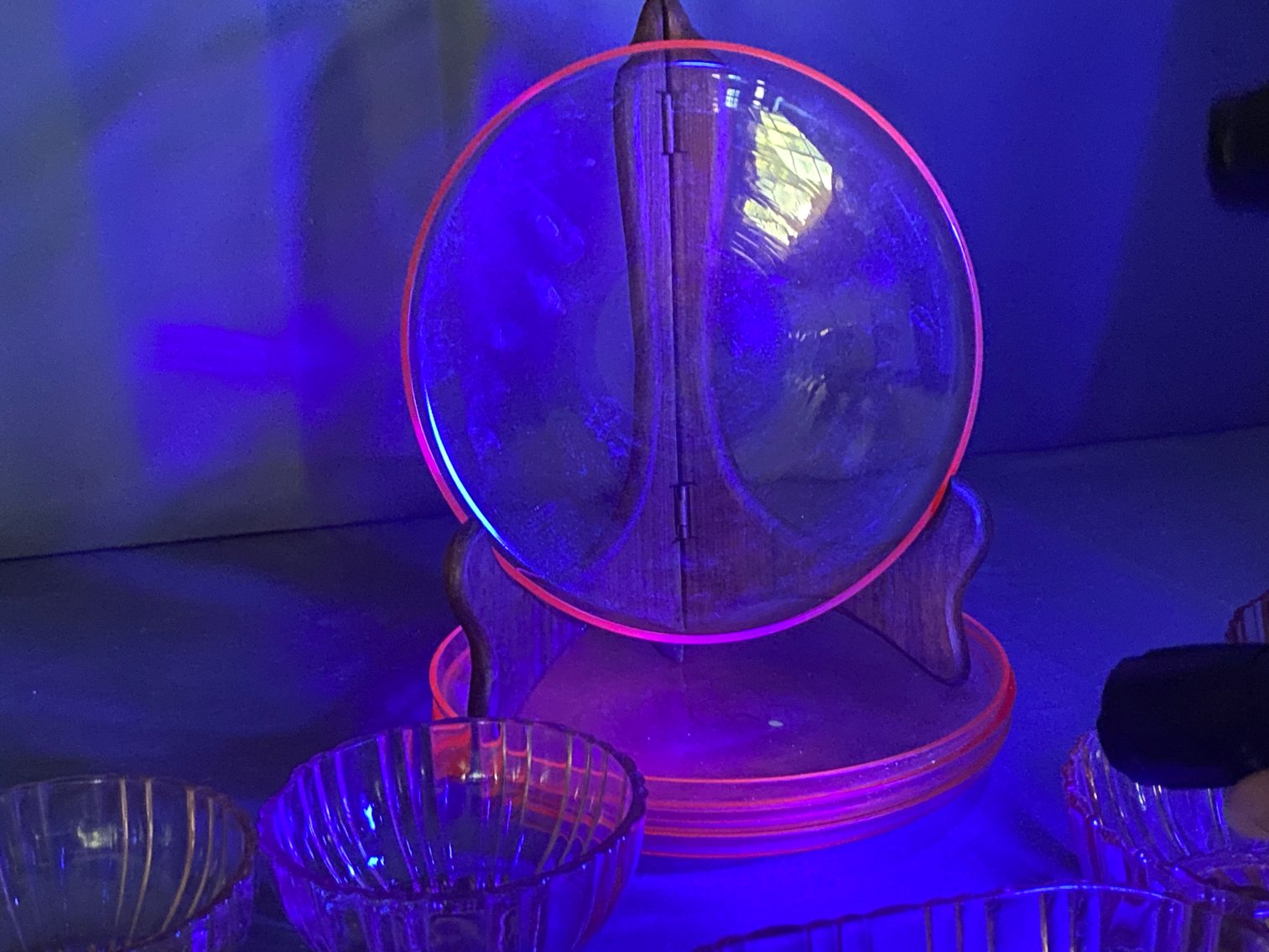 Image for Estate of Stacy and Wynette Suber Day 2 Featuring Antique Glassware, Furniture, Decor and More!