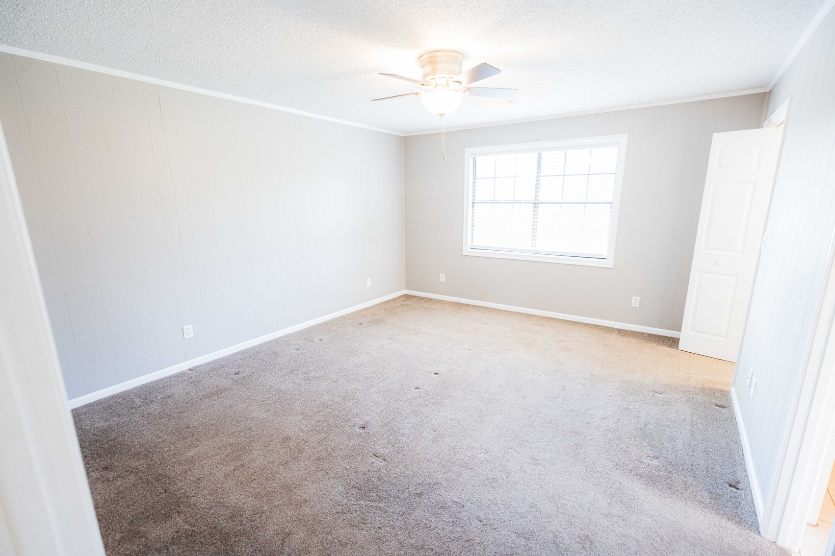 Image for 6.74+/- Acres and Home on Miller Bridge Road, Northern Lowndes County