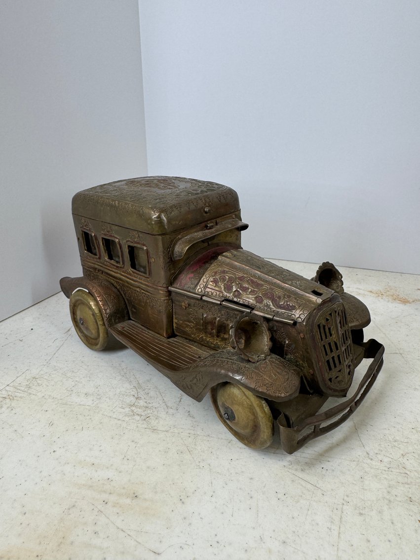 Image for Hot Rod Heaven Featuring Cars, Parts, Tools & Collectibles