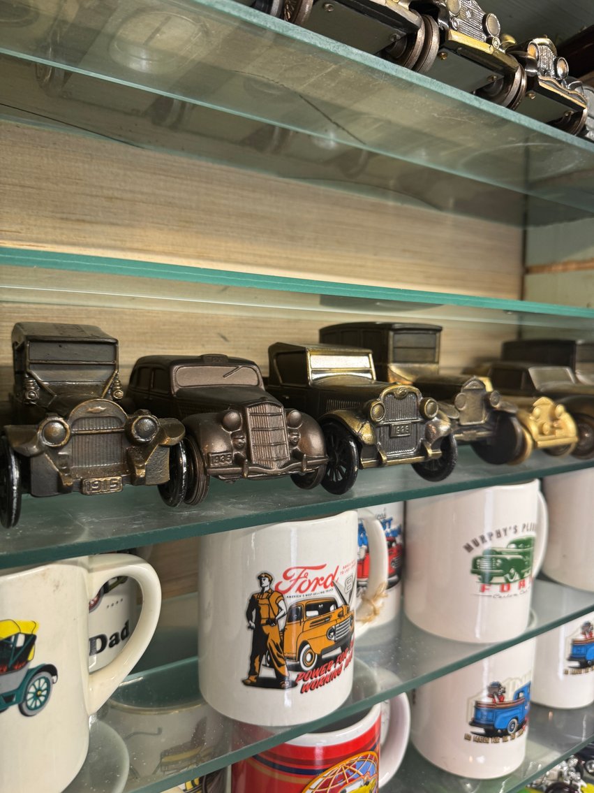 Image for Hot Rod Heaven Featuring Cars, Parts, Tools & Collectibles