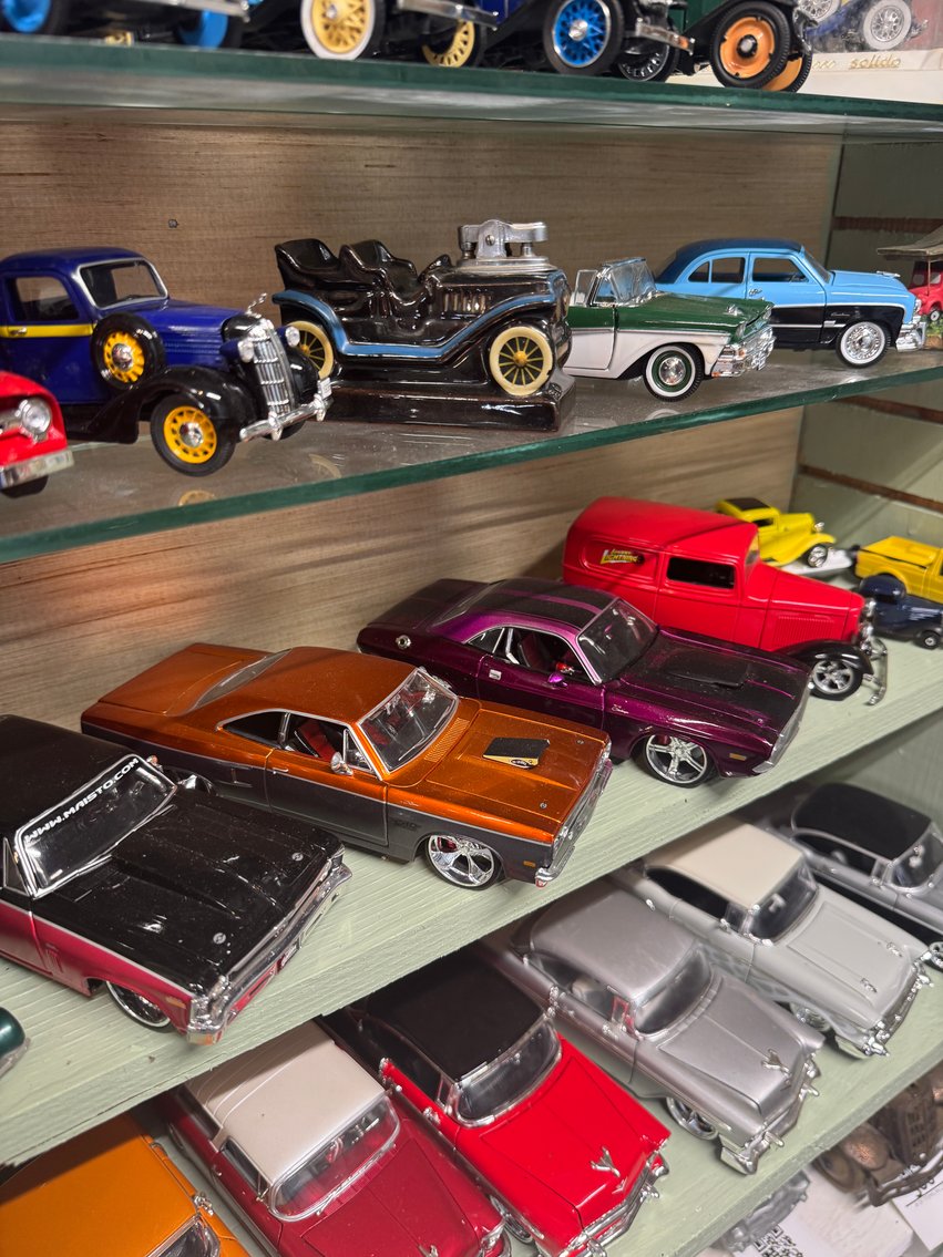 Image for Hot Rod Heaven Featuring Cars, Parts, Tools & Collectibles