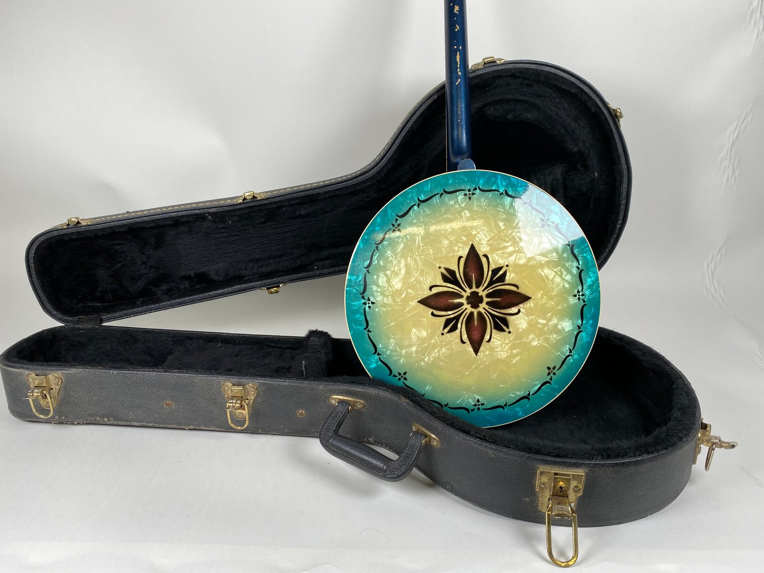 Image for Coins, Artifacts, Trading Cards, Comics, Musical Instruments, and More Collectibles!