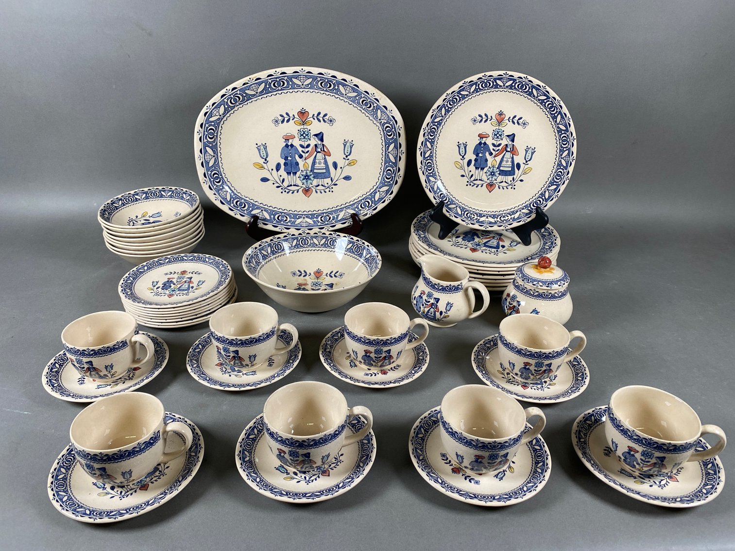 Image for Gold, Diamond and Pearl Jewelry, Artwork, Vintage Furniture, Home Decor, and More!