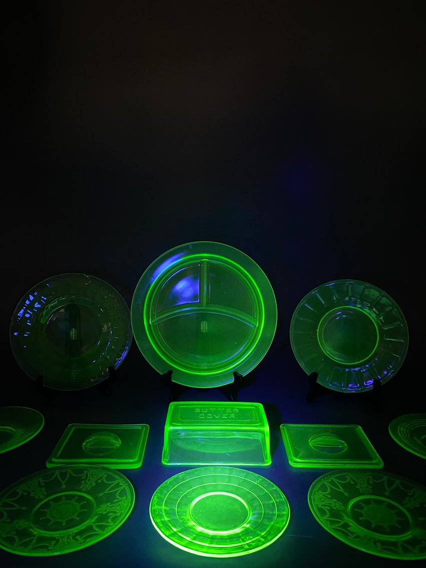 Image for February 2026 Gallery Auction Featuring Vintage Lighting, Fine Jewelry, Antiques, Artwork and More