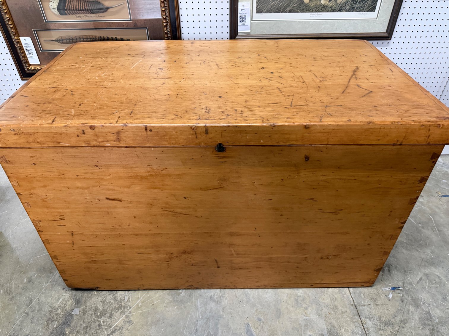 Image for February 2026 Gallery Auction Featuring Vintage Lighting, Fine Jewelry, Antiques, Artwork and More