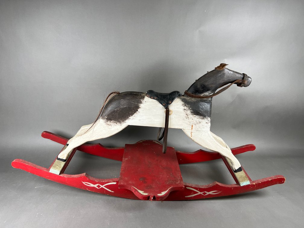 Image for July 2026 Gallery Auction Featuring Antique & Vintage Furniture, Art, Glassware, China, Jewelry & Decorative Accents