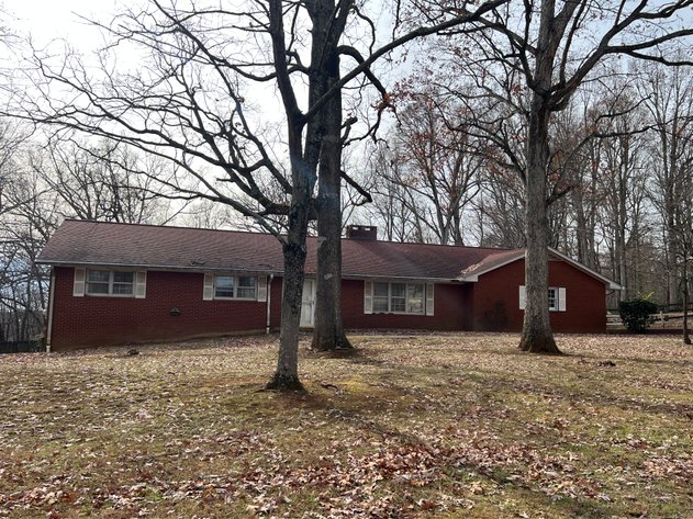 Trust Orders Public Auction: 3 Bedroom Brick Ranch Home in Asheboro, NC