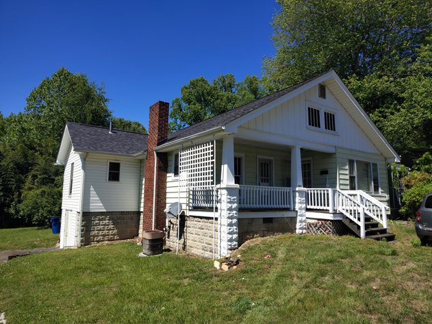 Commissioner’s Sale: 660 Maple St. Mt. Airy, NC