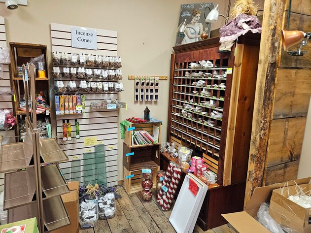 Image for Bath/Body/Gift Emporium: Inventory, Equipment and Retail Fixtures