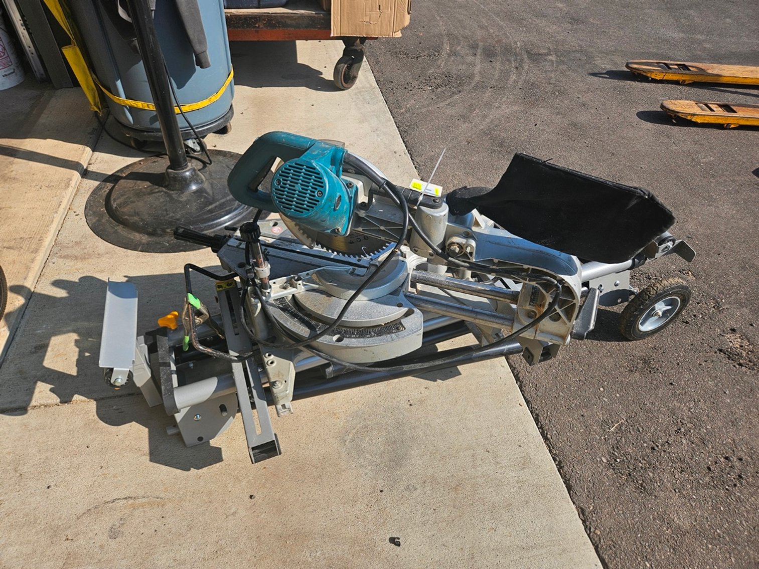 Image for Seized Storage Unit: Tools, Material Handling, Much More