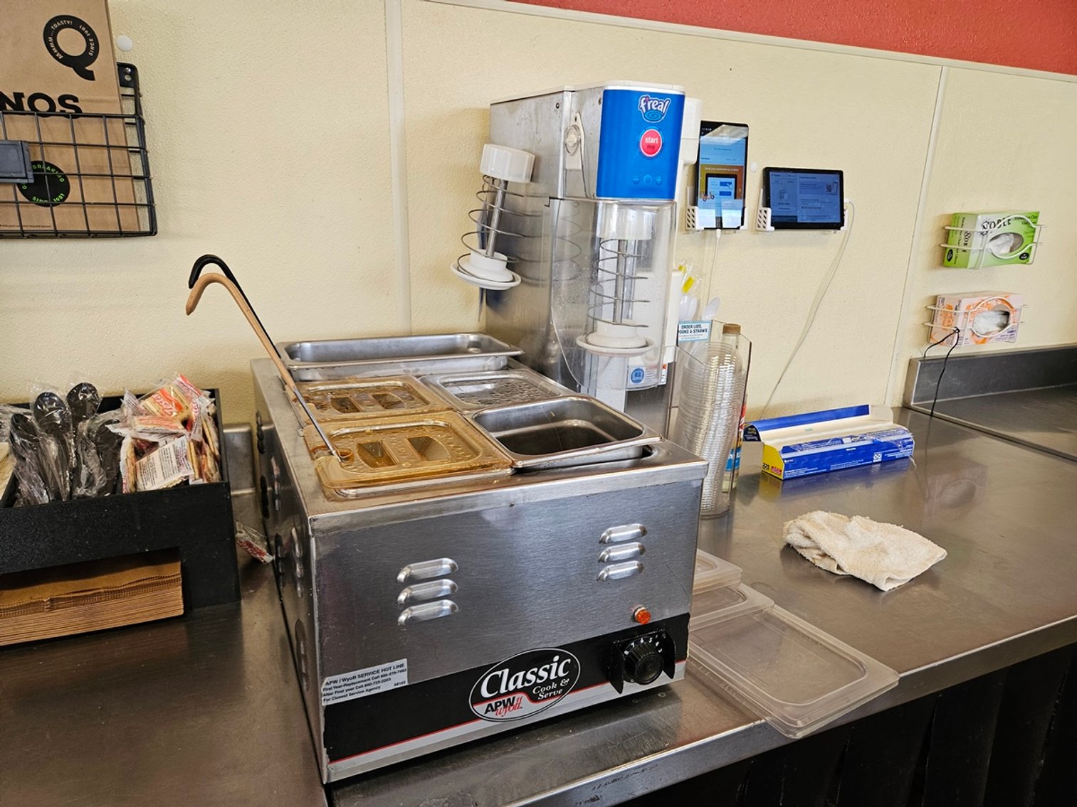 Image for Quiznos Sandwich Shop Liquidation