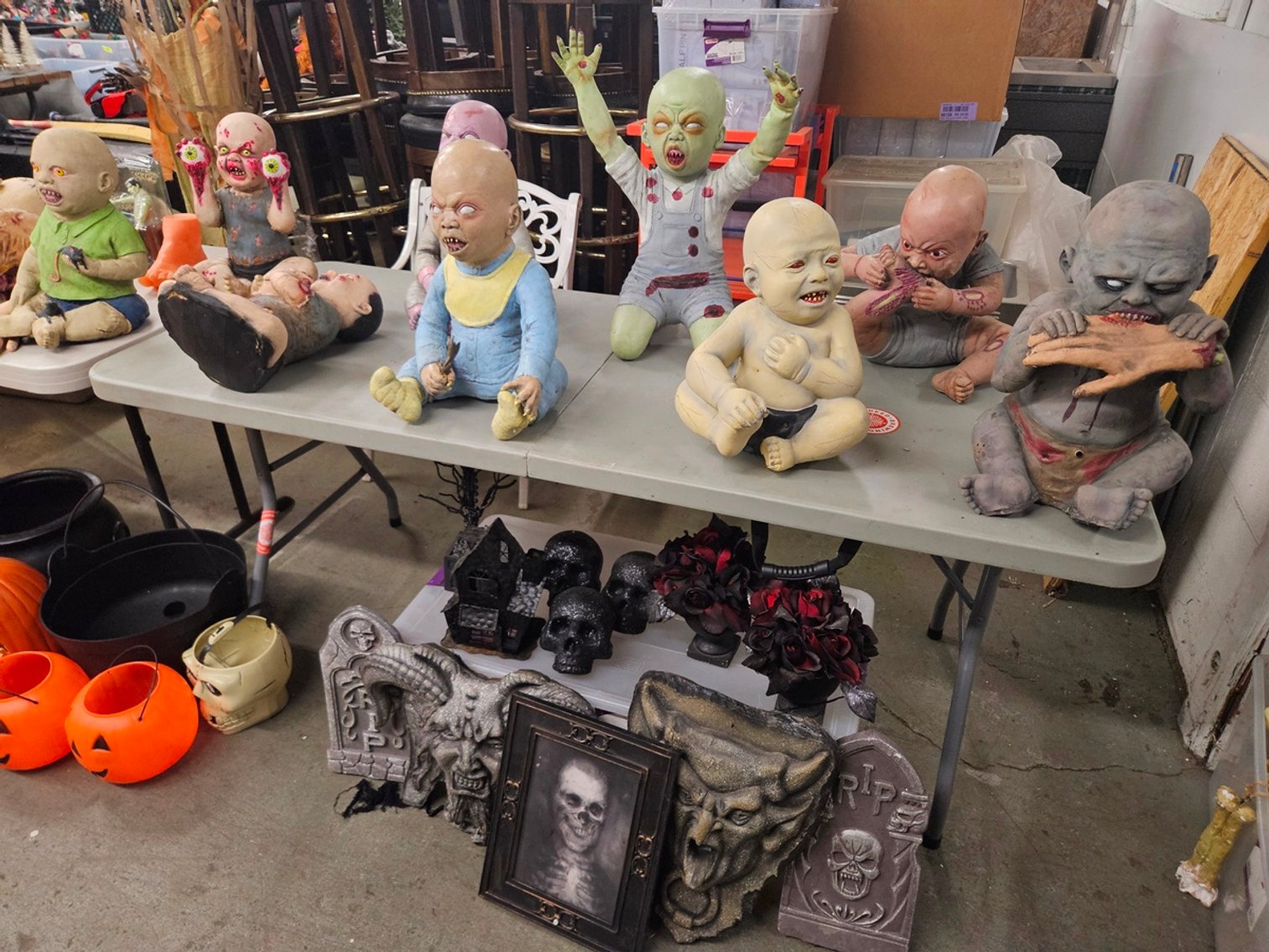 Image for Psycho Suzi's Christmas and Holiday Decor Plus More