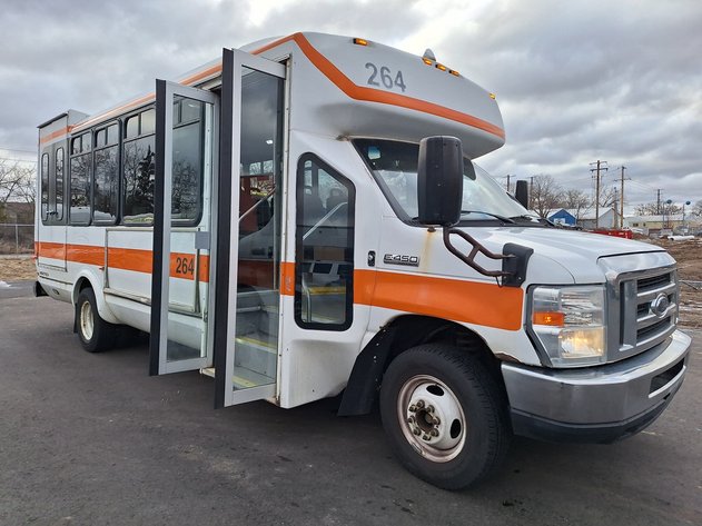 Image for 3 Ford E-450 Transit Buses