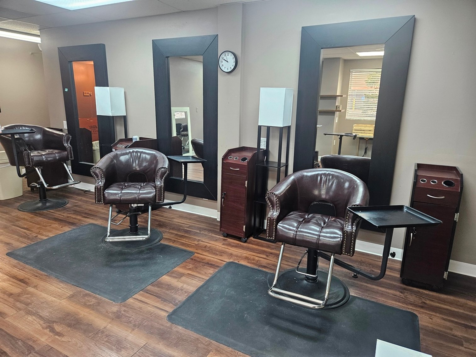 Image for Salon, Tanning & Boutique Liquidation