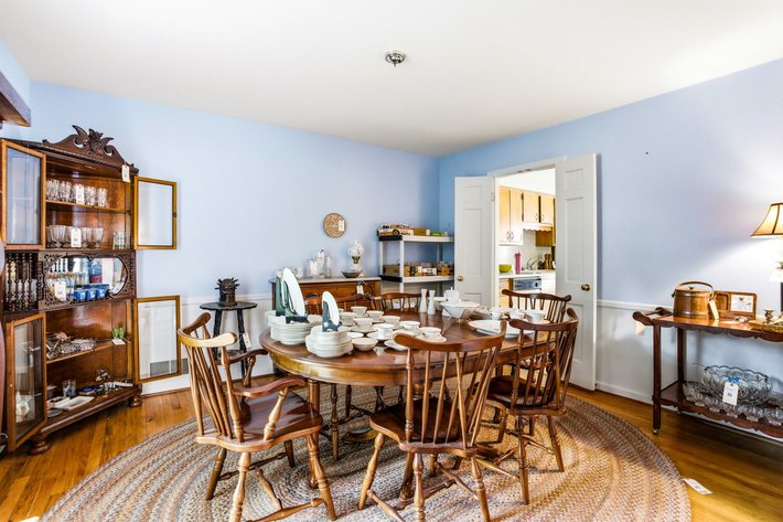 Image for Real Estate Auction - Spacious Colonial in Barbourmeade