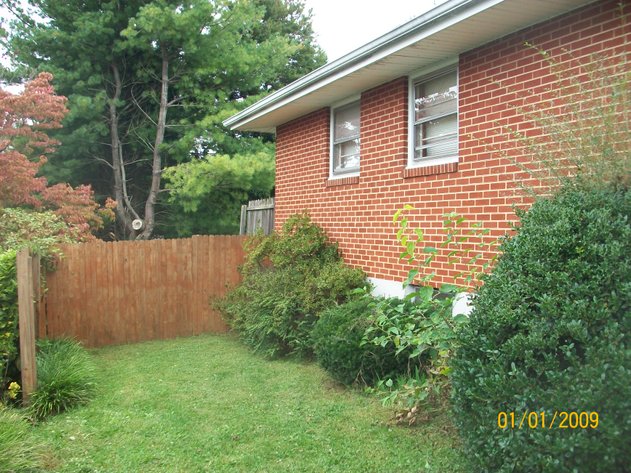 Image for REAL ESTATE - ONLINE & LIVE - A 1,952' HOUSE ON 0.23 ACRES - ROANOKE VA