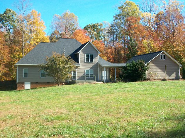 Image for BANK ORDERED AUCTION - A 2,933' HOUSE ON 3.18 ACRES - BROWNS SUMMIT, NORTH CAROLINA
