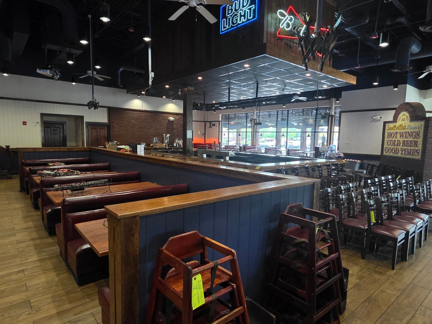 Image for Bank Ordered Auction of Wild Wing Cafe' in Snellville, GA