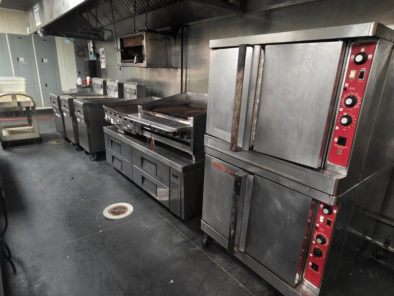 Image for Bank Ordered Auction of Wild Wing Cafe' in Snellville, GA