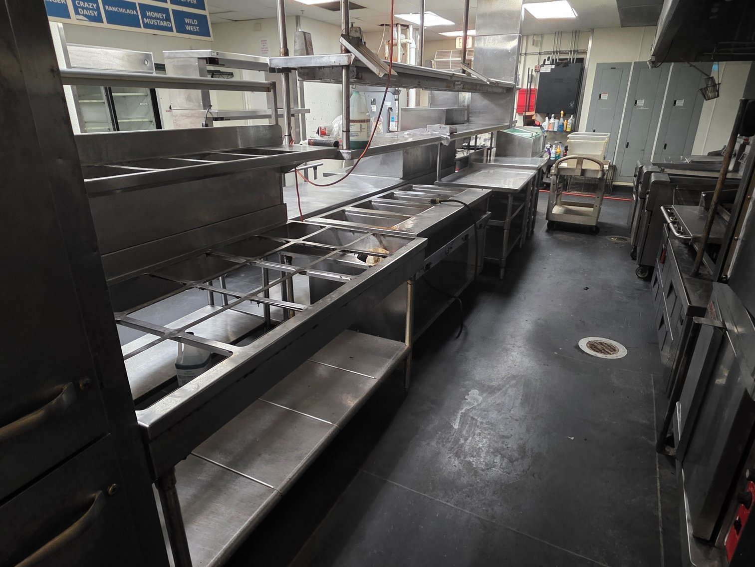 Image for Bank Ordered Auction of Wild Wing Cafe' in Snellville, GA