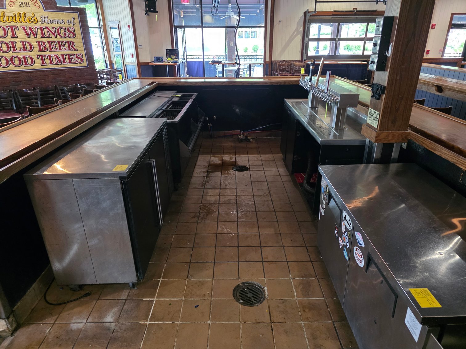 Image for Bank Ordered Auction of Wild Wing Cafe' in Snellville, GA