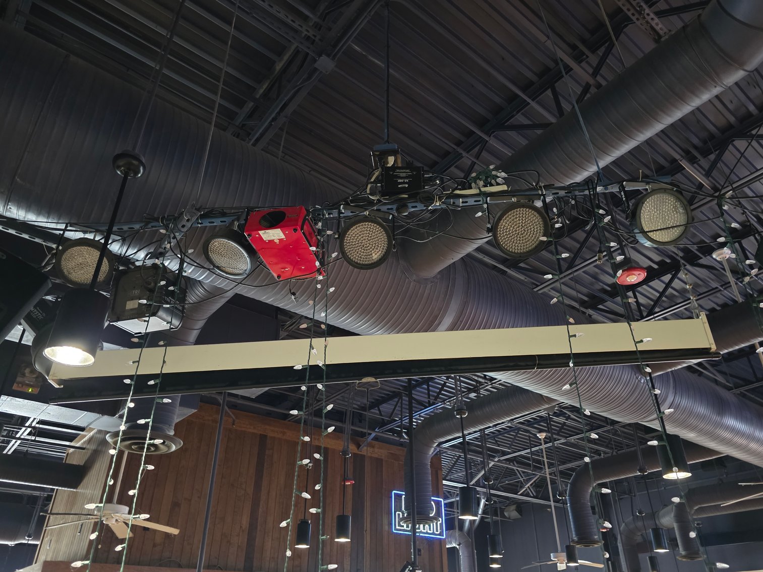 Image for Bank Ordered Auction of Wild Wing Cafe' in Snellville, GA