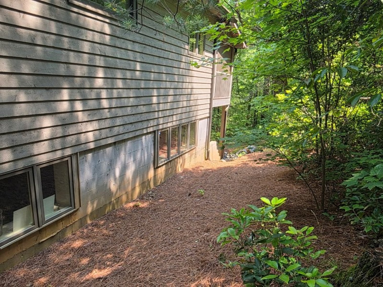 Image for Lake Burton Foreclosure Auction