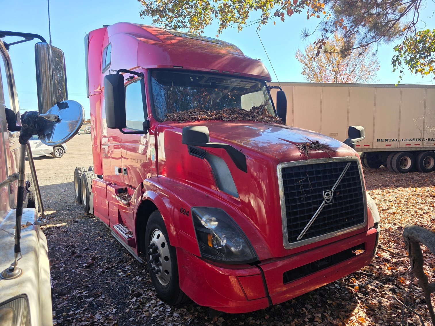 Image for Bank Owned Volvo Semi Trailer Sleeper Trucks